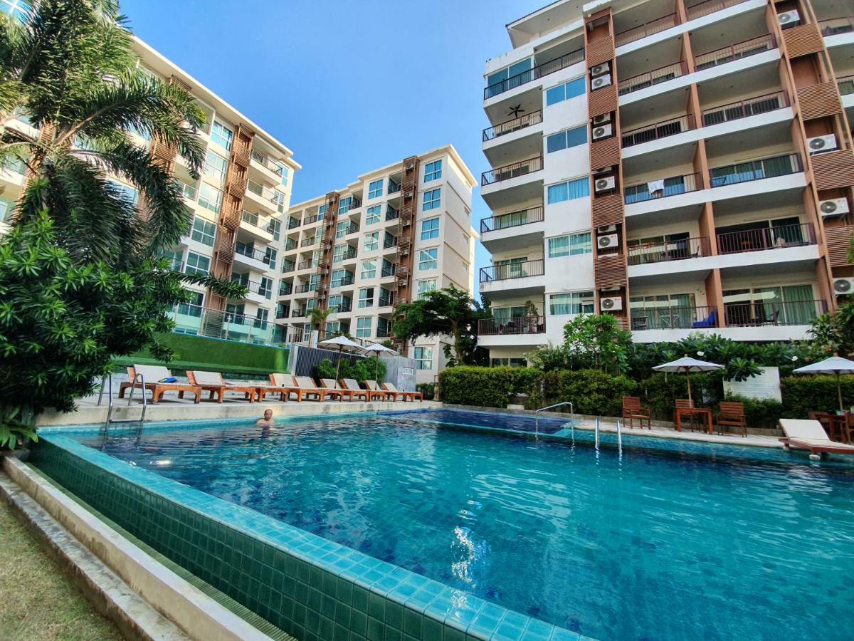 Diamond Suite Pattaya Esterno foto